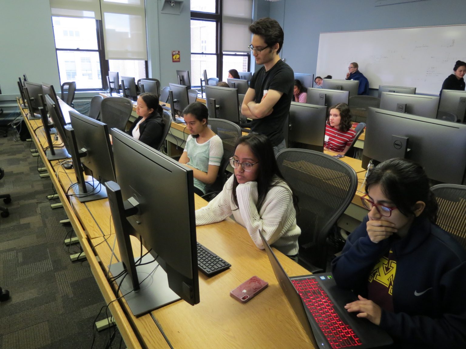 High school students invited to explore machine learning at U of M